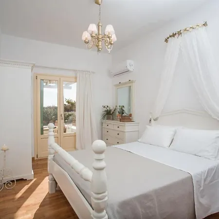 Villa Paros Sleeps 10 Pool T714101 Páros